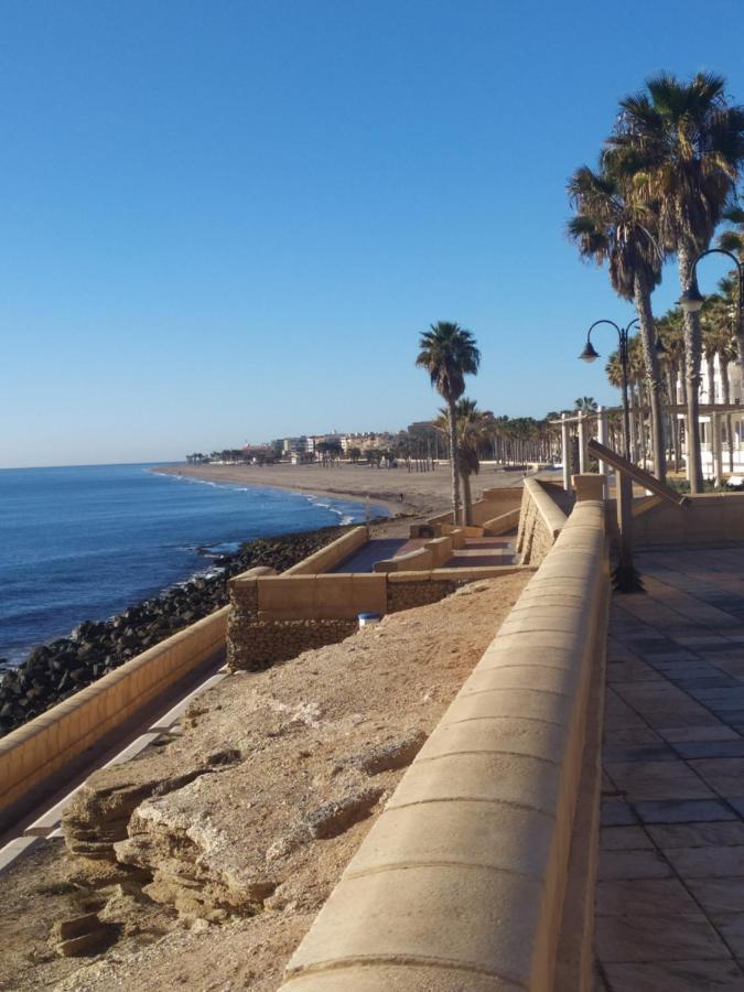 Apartamento Leyaros Roquetas de Mar Buitenkant foto