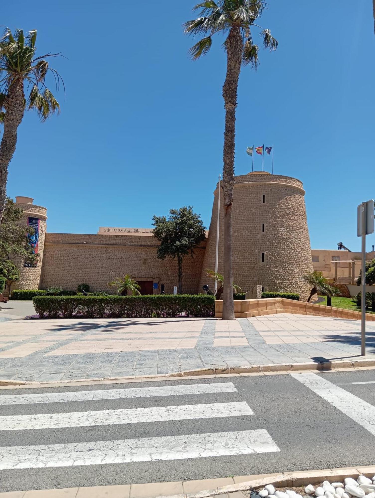 Apartamento Leyaros Roquetas de Mar Buitenkant foto